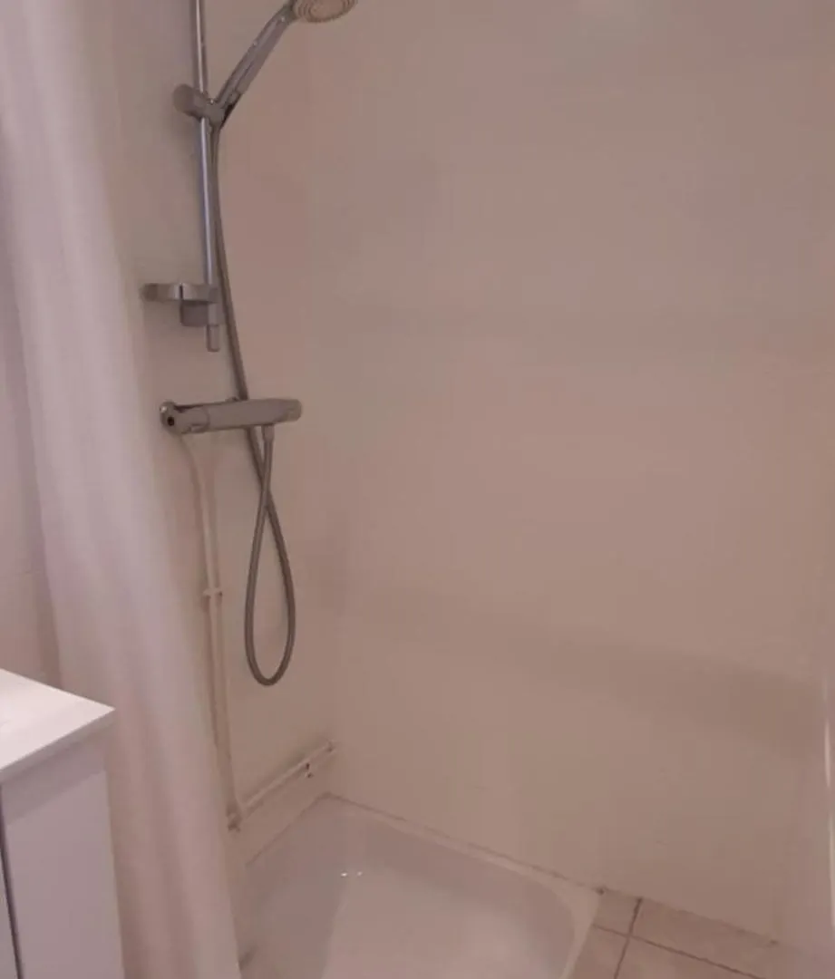 Charmant Studio Renove Avec Balcon Aix-les-Bains 0*,  France