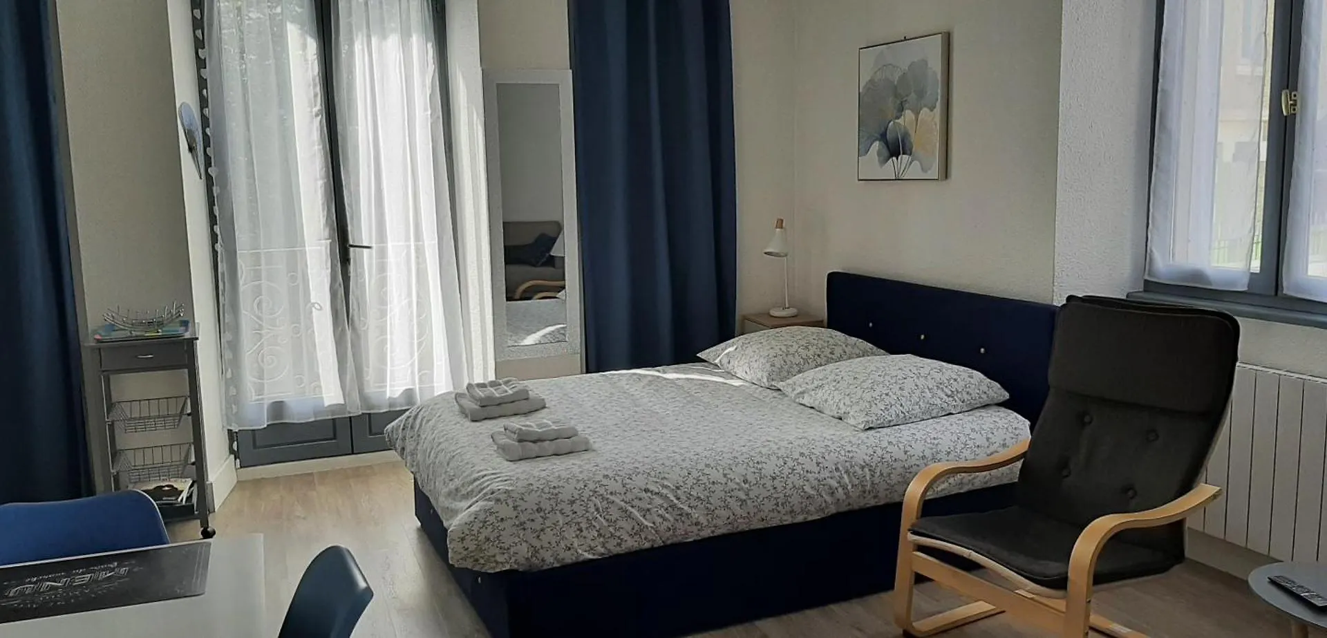Charmant Studio Renove Avec Balcon Aix-les-Bains 0*,